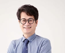 펜듈럼 효과와 세대 망각 그리고 우려[투데이窓/김헌식]