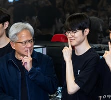 젠슨 황이 치켜세운 e스포츠 종주국…'스타 레전드'는 개인방송서 버틴다