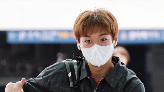 	 박지훈 '오늘도 포즈부자!'