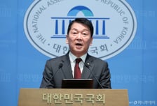안철수, 왜 한동훈 때리나…'포스트 장동혁' 노림수일까?