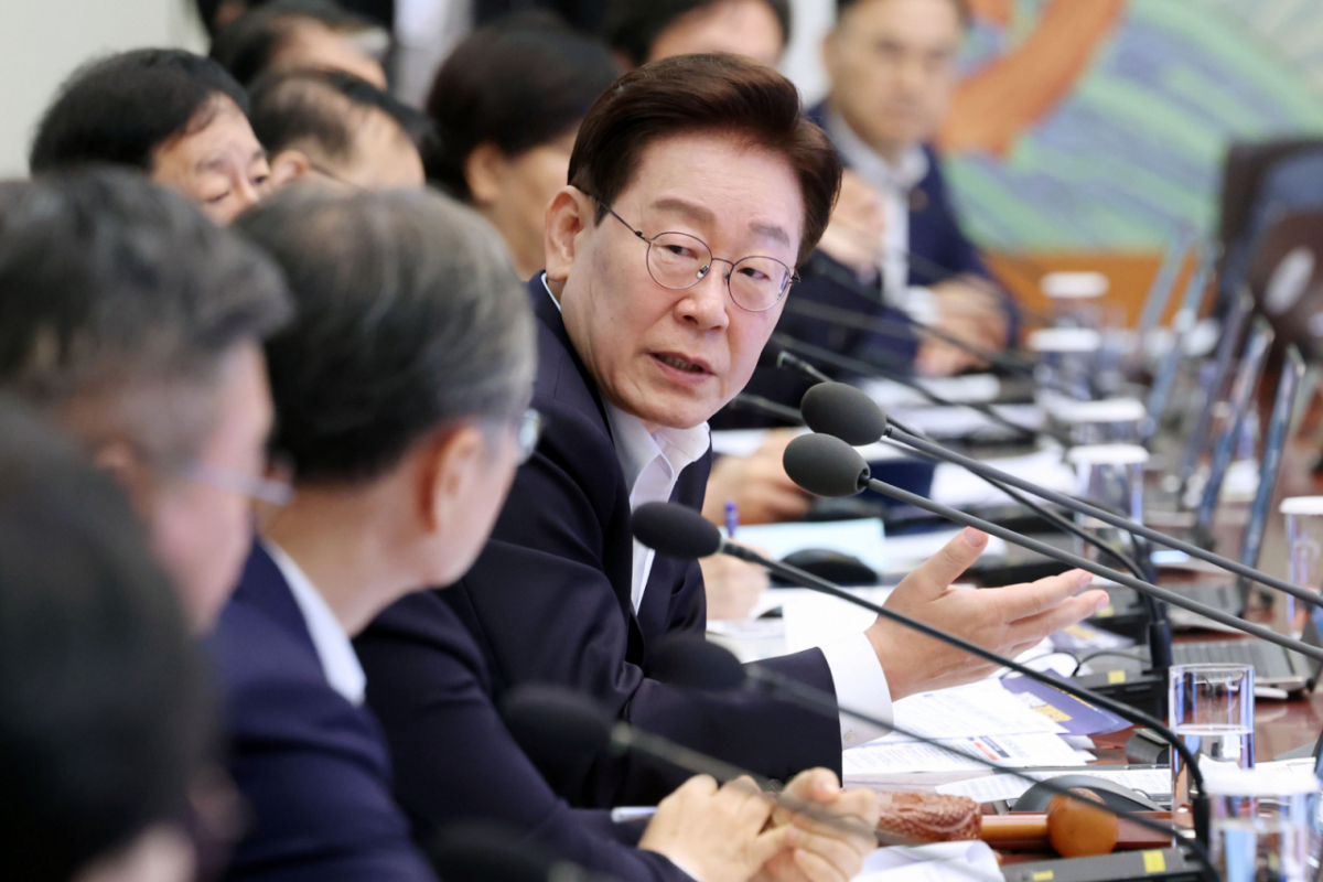 이재명 대통령이 지난 14일 청와대에서 열린 국무회의에서 발언하고 있다/사진=뉴시스 /사진=조성봉