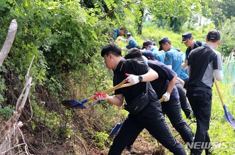 "생후 6일 딸, 내가 암매장" 친모 진술에도 '무죄, 무죄'...2심까지 왜
