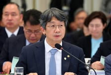 질병청 "코로나 백신 피해 신고 4000건 접수…품질관리 개선안 준비"