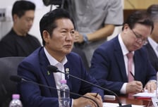 정청래 "만나는 사람마다 '괜찮냐' 물어…오직 당원만 믿고 간다"