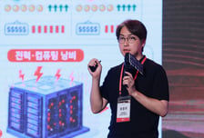 하정우 "한국 '지능수출국' 돼야…초과세수로 청년 지원 필요"